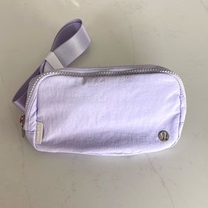 NWT Lululemon Everywhere Belt Bag